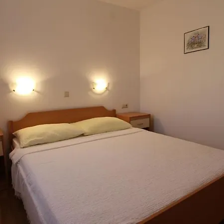 Guest house Kirincic 3*