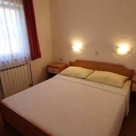 Kirincic 招待所 Sveti Vid-Miholjice